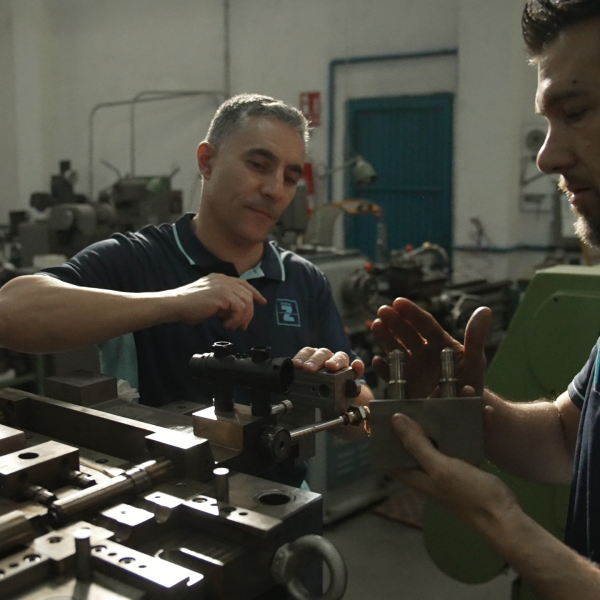 La innovación en plásticos comienza en Zúñiga.